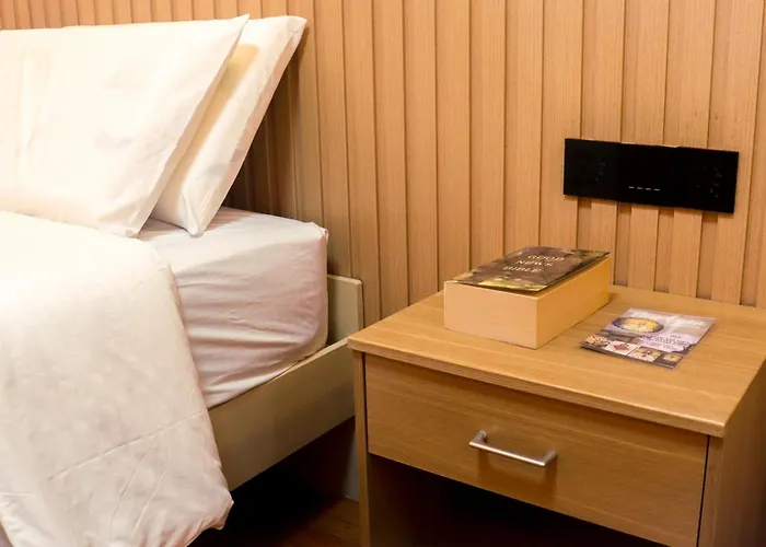 Ymca Makati ホテル 3*