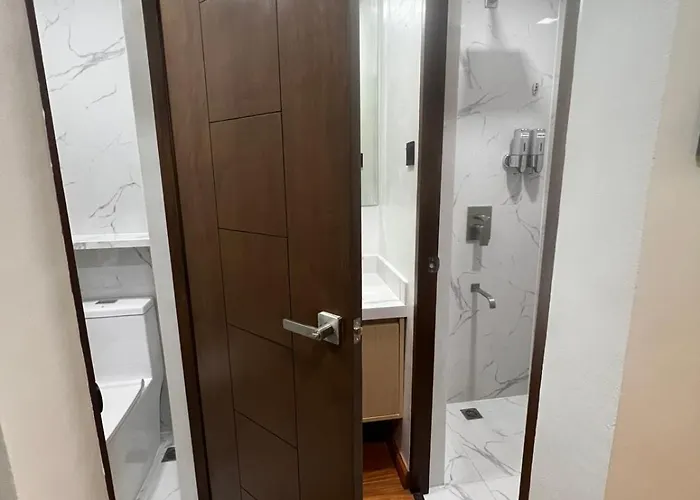 Ymca Makati ホテル 3*